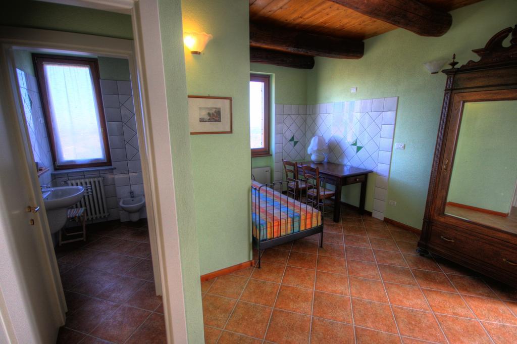 Azienda Agrituristica Alcastle Montabone Exteriér fotografie